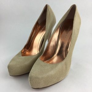 New BCBGeneration Snake Print Hills Pump Size 10M 🌸